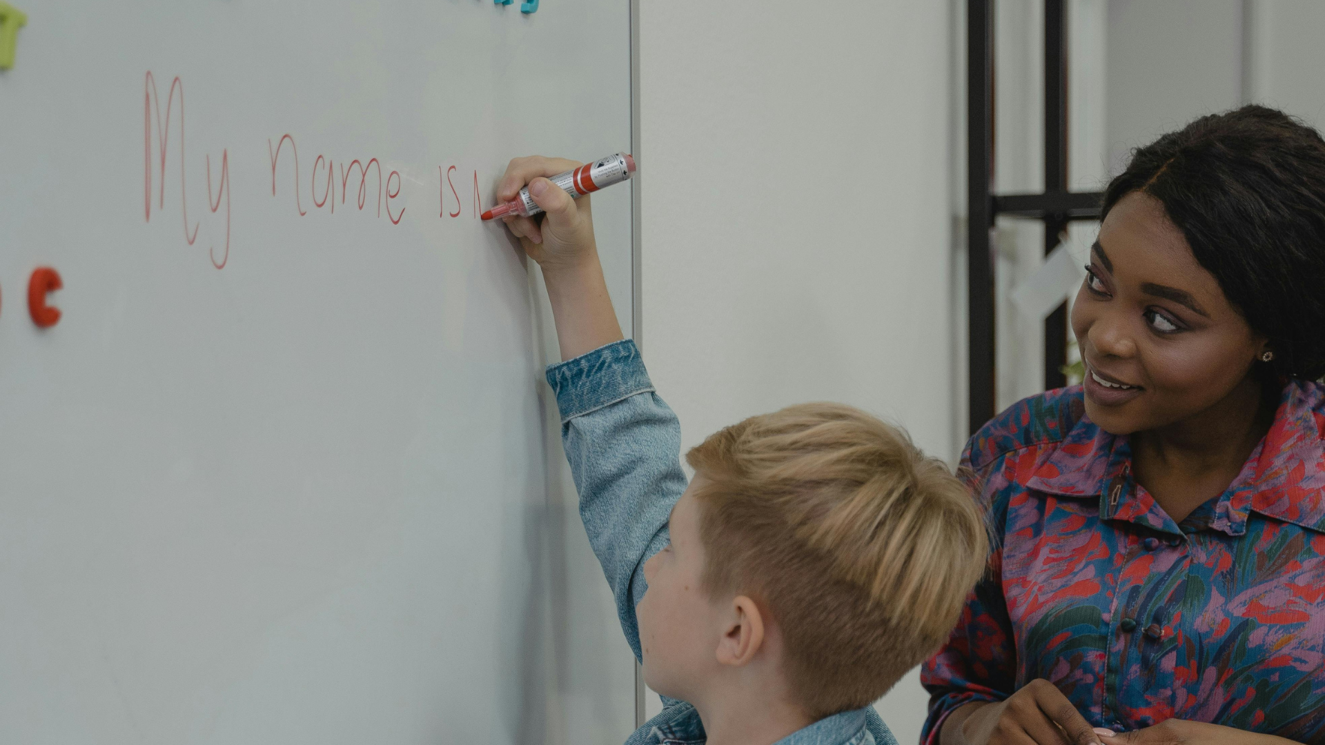 Cours de langue, maison de l'Europe en Artois, Béthune, anglais, espagnol, italien, français, langue étrangère, allemand, russe, chinois, cours enfants, adultes, débutant, intermédiaire, confirmé